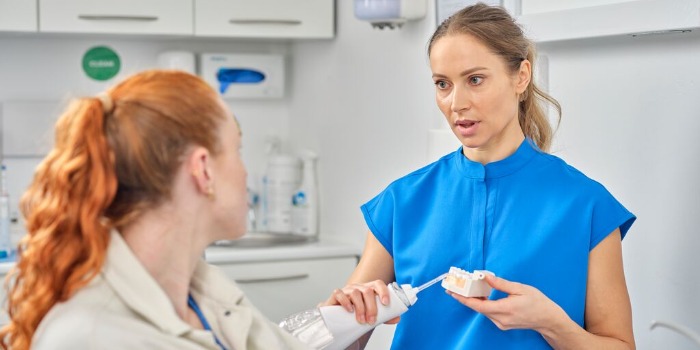 Dentist shares teeth model
