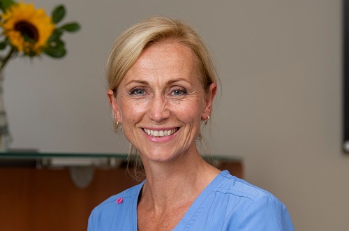 Nadine McAloney is a Specialist in Oral Surgery at Fort William