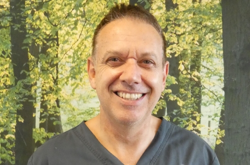 Craig Kennett is a dentist at hospital lane