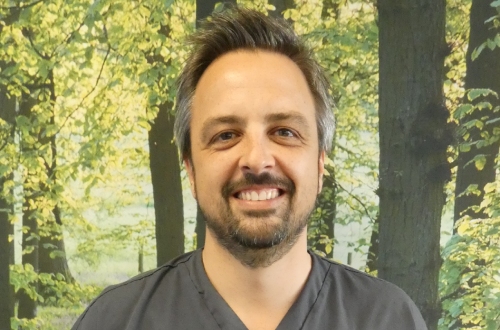  Manuel Gonzalez–O’Sullivan is a dentist at Hospital Lane
