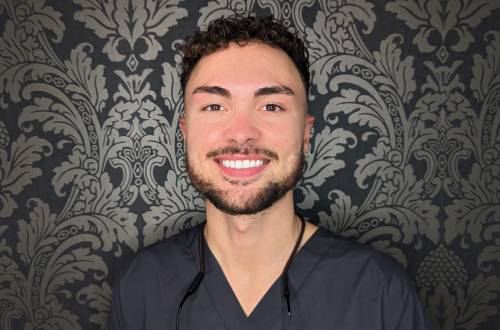  Jamie Jones-Amphlett is a hygienist at The Parade Specialist Dental Centre