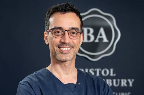 Ioannis Kakisis is an experienced implant dentist 